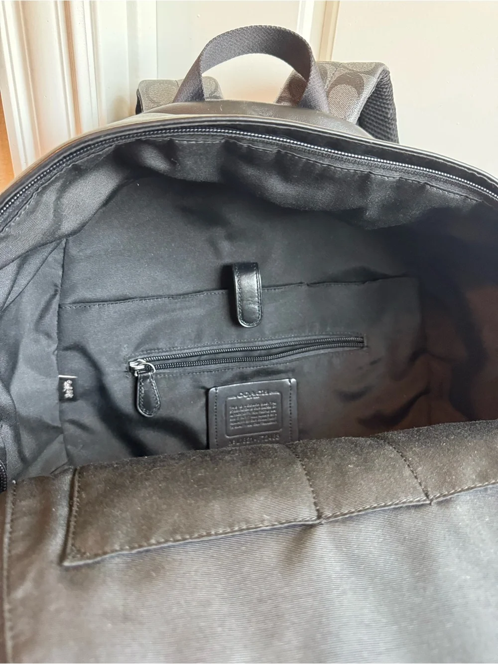 Coach Men's/Women’s Signature Logo Backpack in Charcoal and Black